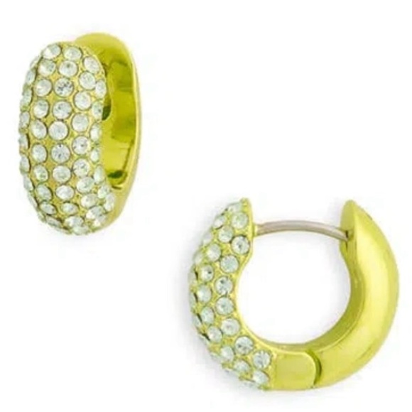 NWT Covet Lime Green Stud Earrings with Organic Design - Picture 1 of 2